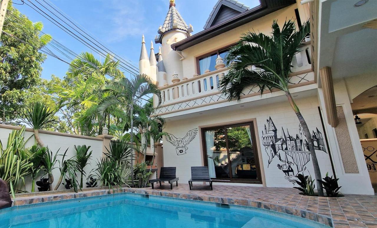 Potterland Luxury Pool Villa Pattaya Walking Street 6 Bedrooms 외부 사진