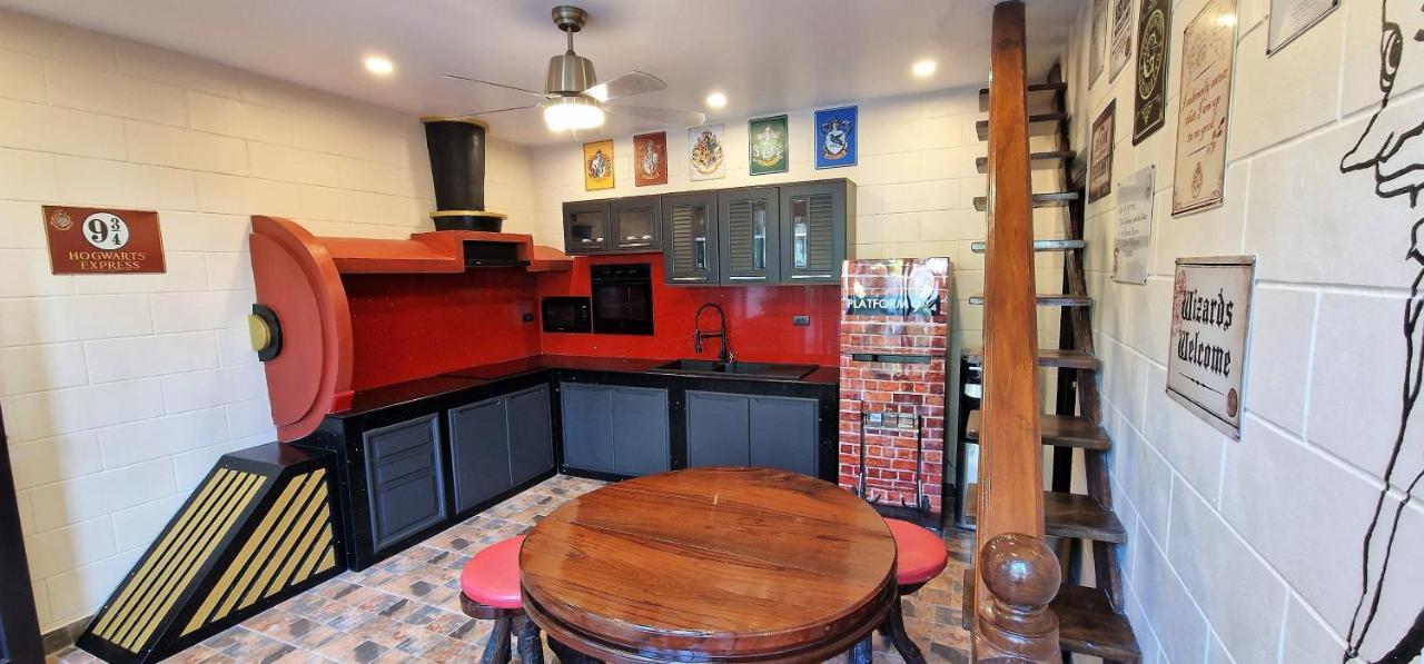 Potterland Luxury Pool Villa Pattaya Walking Street 6 Bedrooms 외부 사진
